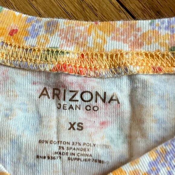 TWO Arizona, Crop Tops - Picture 3 of 3